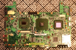 Eee PC 4G (701) - Top side of main board