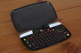 Logitech DiNovo Mini